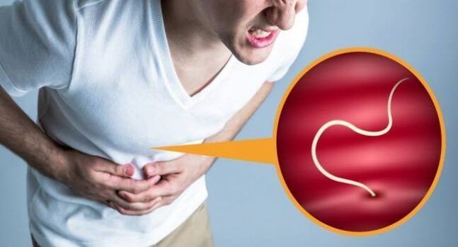 Bauchschmerzen sind ein Symptom für das Vorhandensein von Parasiten im Körper. 